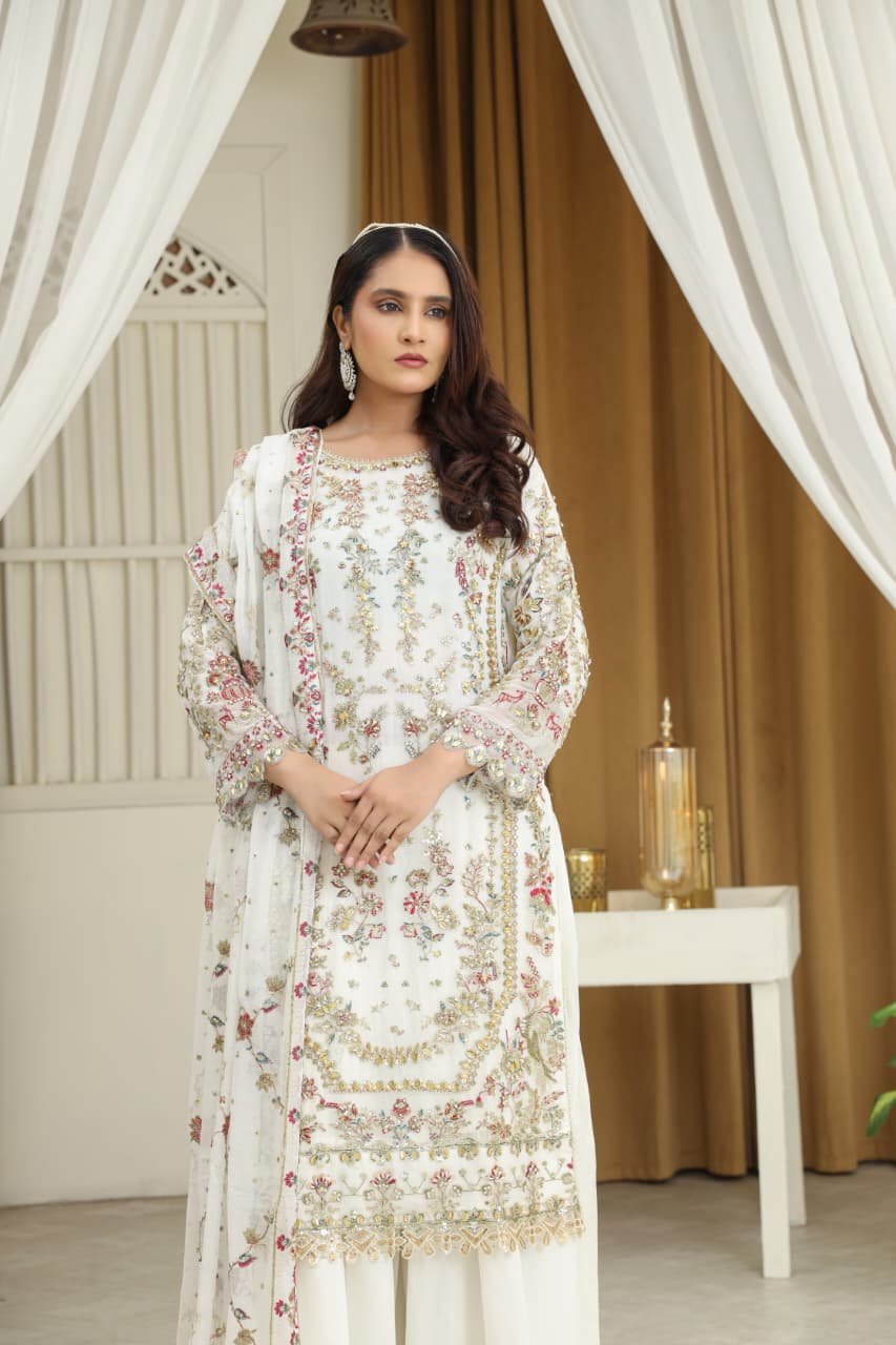 a6753844-cd06-4cef-a09c-6ed38be1e382